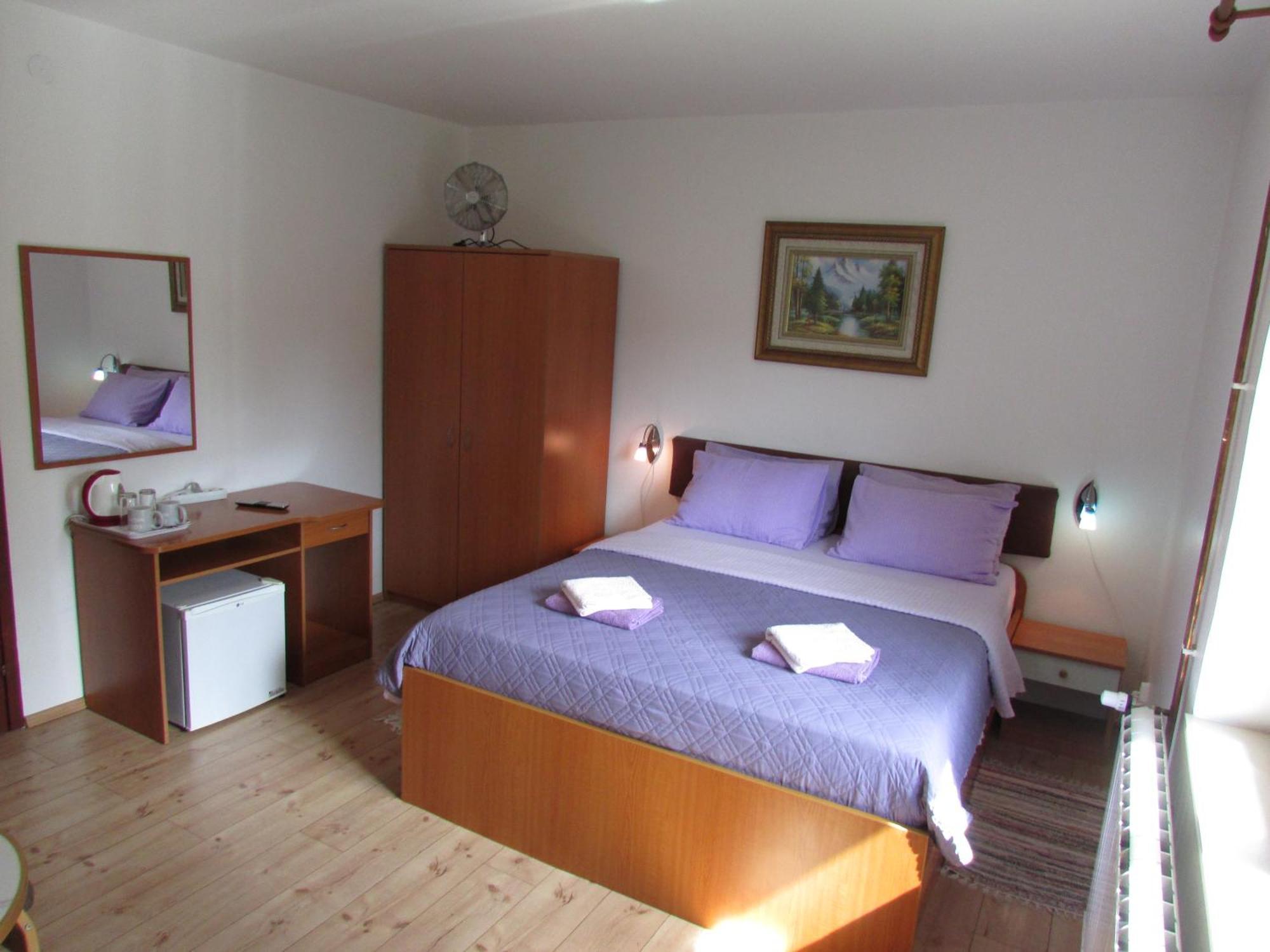House Nenad Hotel Plitvicka Jezera Bagian luar foto